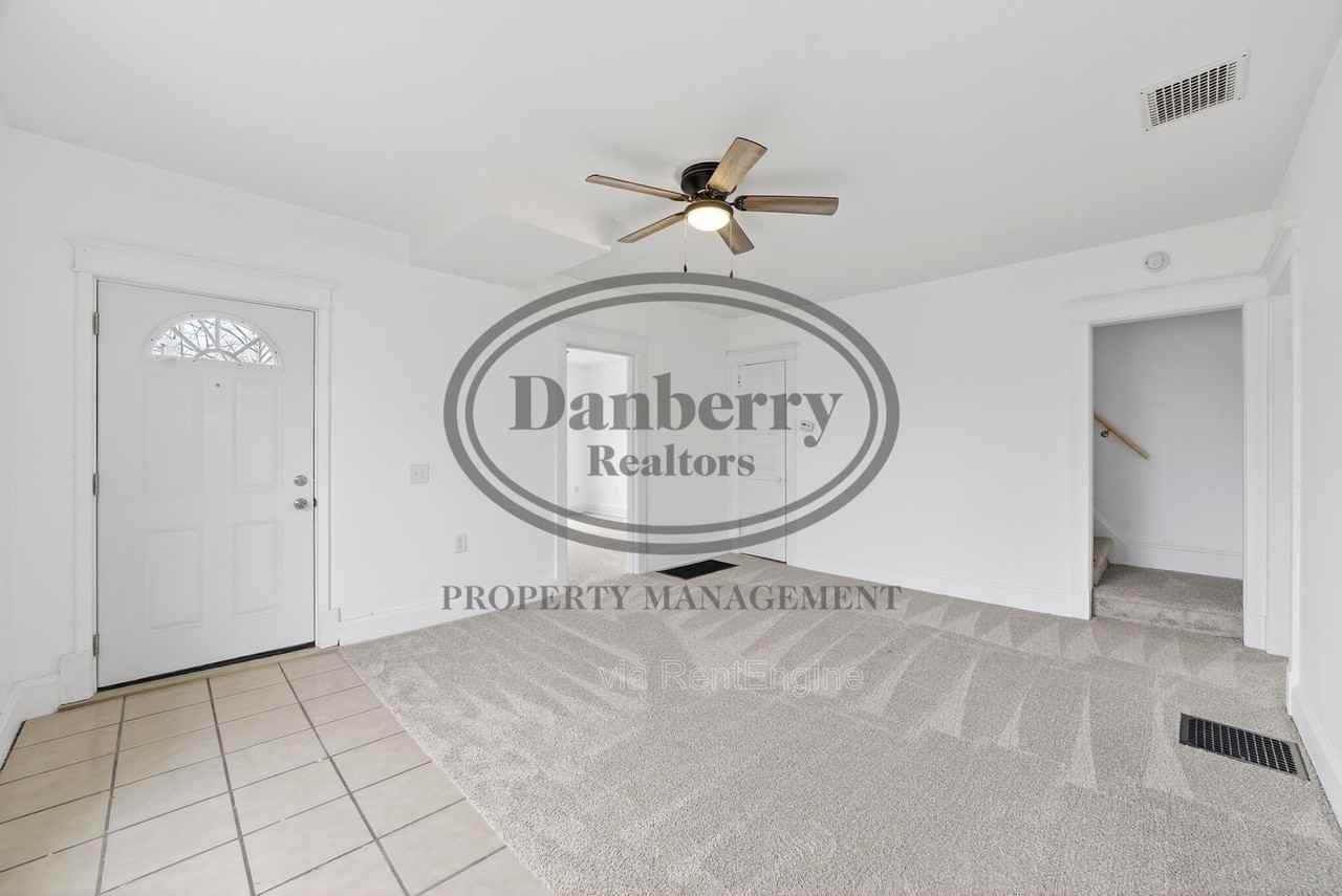 260 E 6th St - Photo 3 of 15