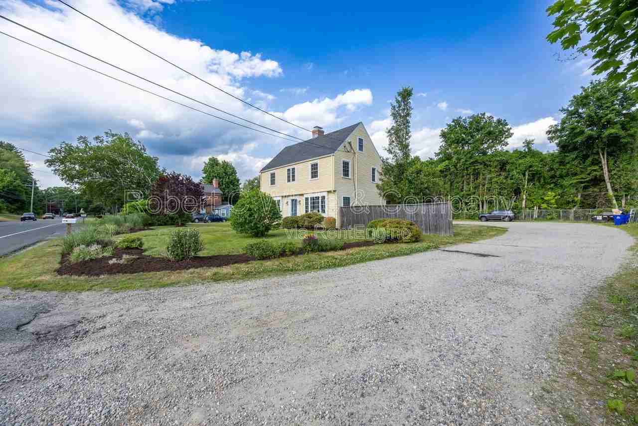 202 Main St #C - Photo 2 of 22