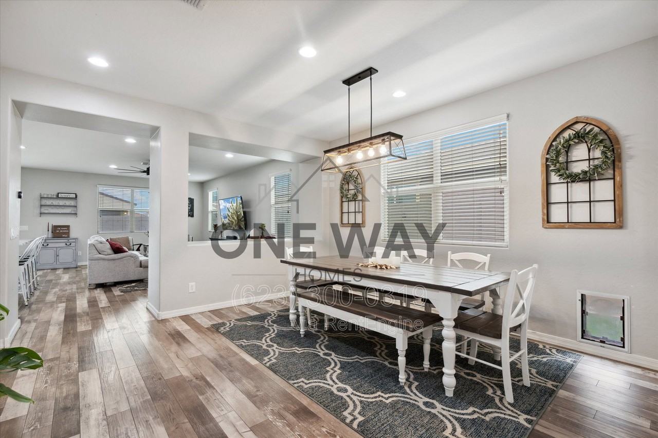 5246 S Locke - Photo 7 of 30