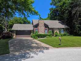 featured image of 2217 Wendy Way Dr