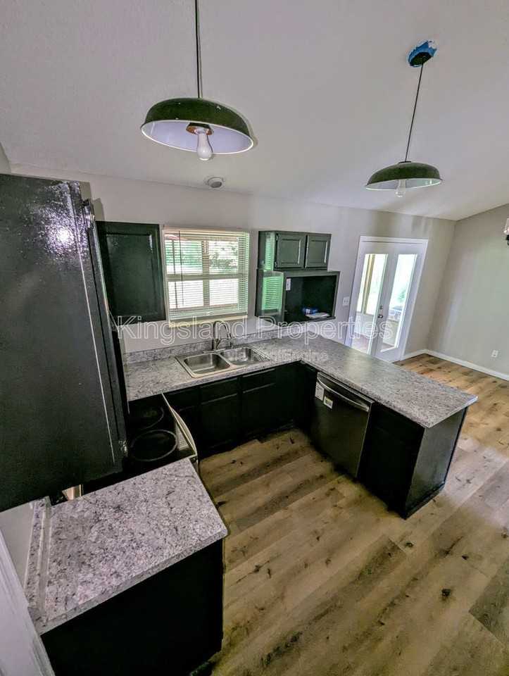 2217 Wendy Way Dr - Photo 5 of 19