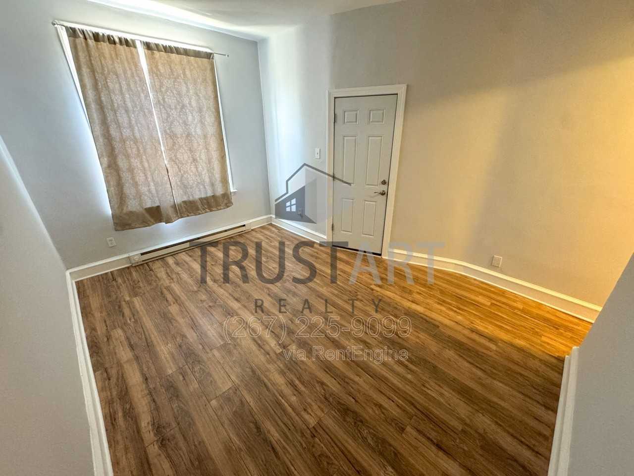 2446 N 33rd St #1 - Photo 5 of 15