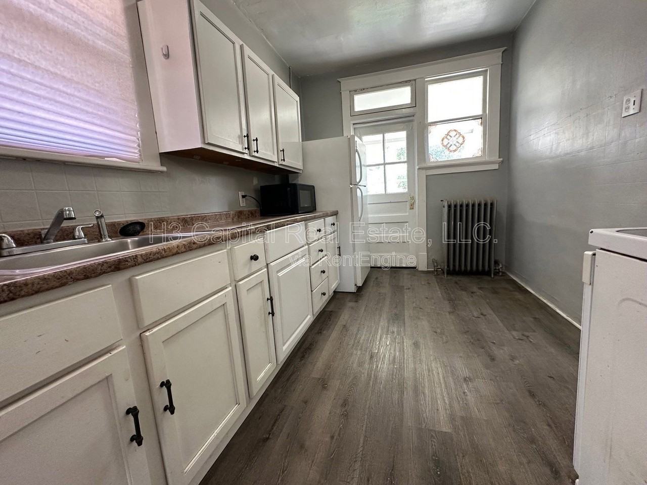 6715 Bartmer Ave #FL2 - Photo 3 of 9