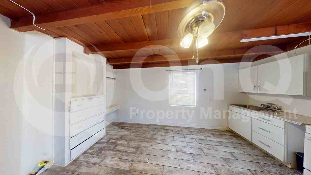 2519 N Estrella Ave #B - Photo 4 of 7