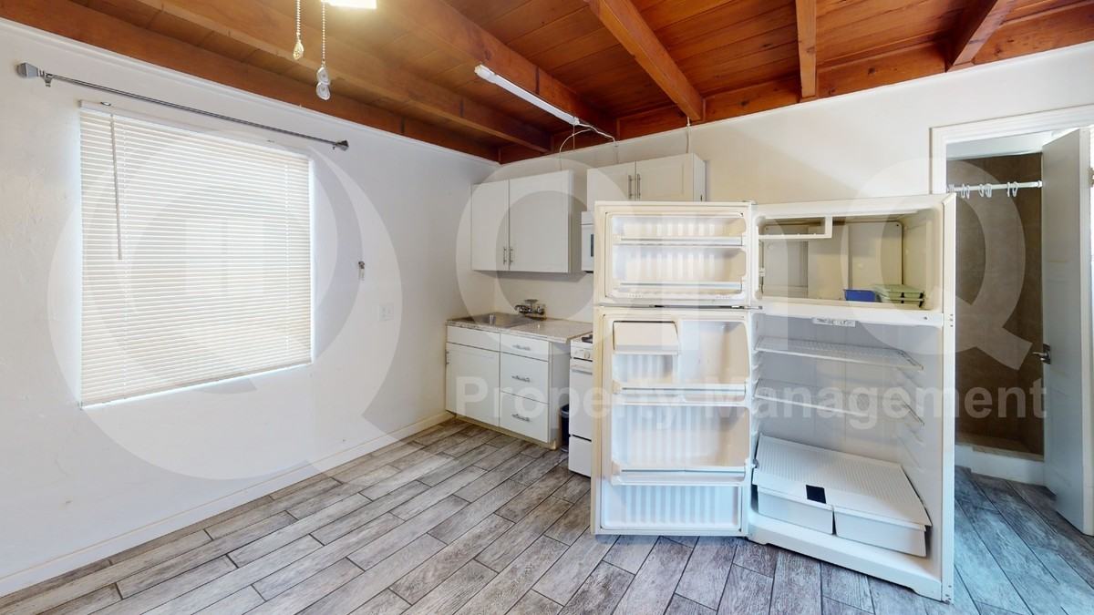 2519 N Estrella Ave #B - Photo 5 of 7