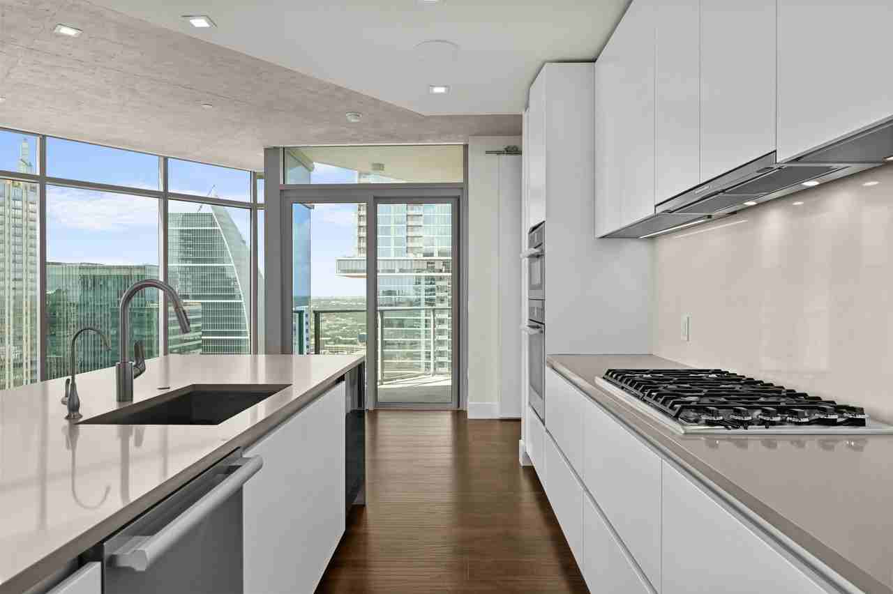 501 West Ave #3201 - Photo 7 of 35