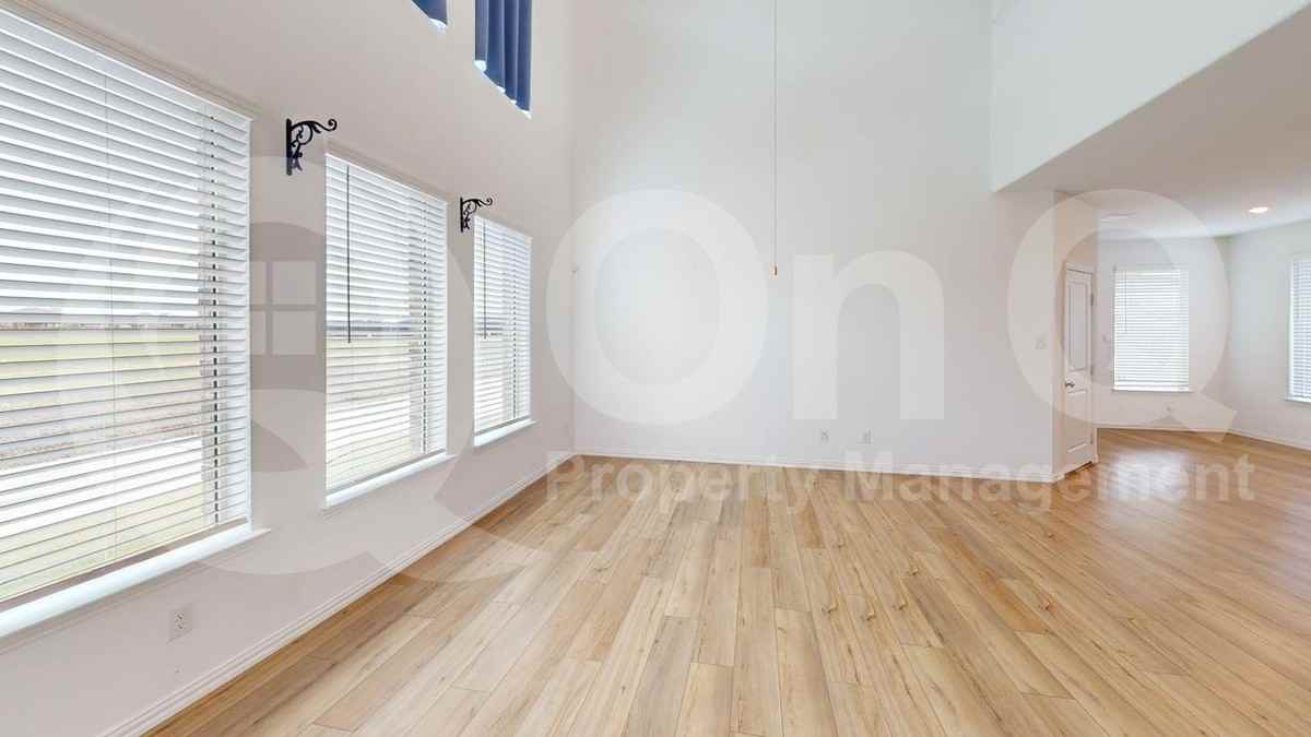 3750 Honey Daisy Dr - Photo 7 of 24