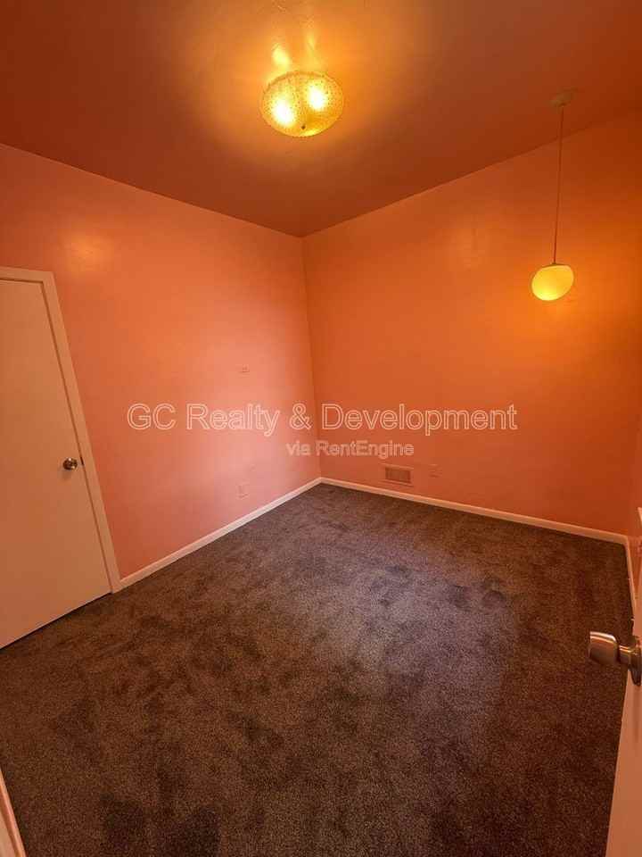 2304 N Monitor Ave #3 - Photo 4 of 10