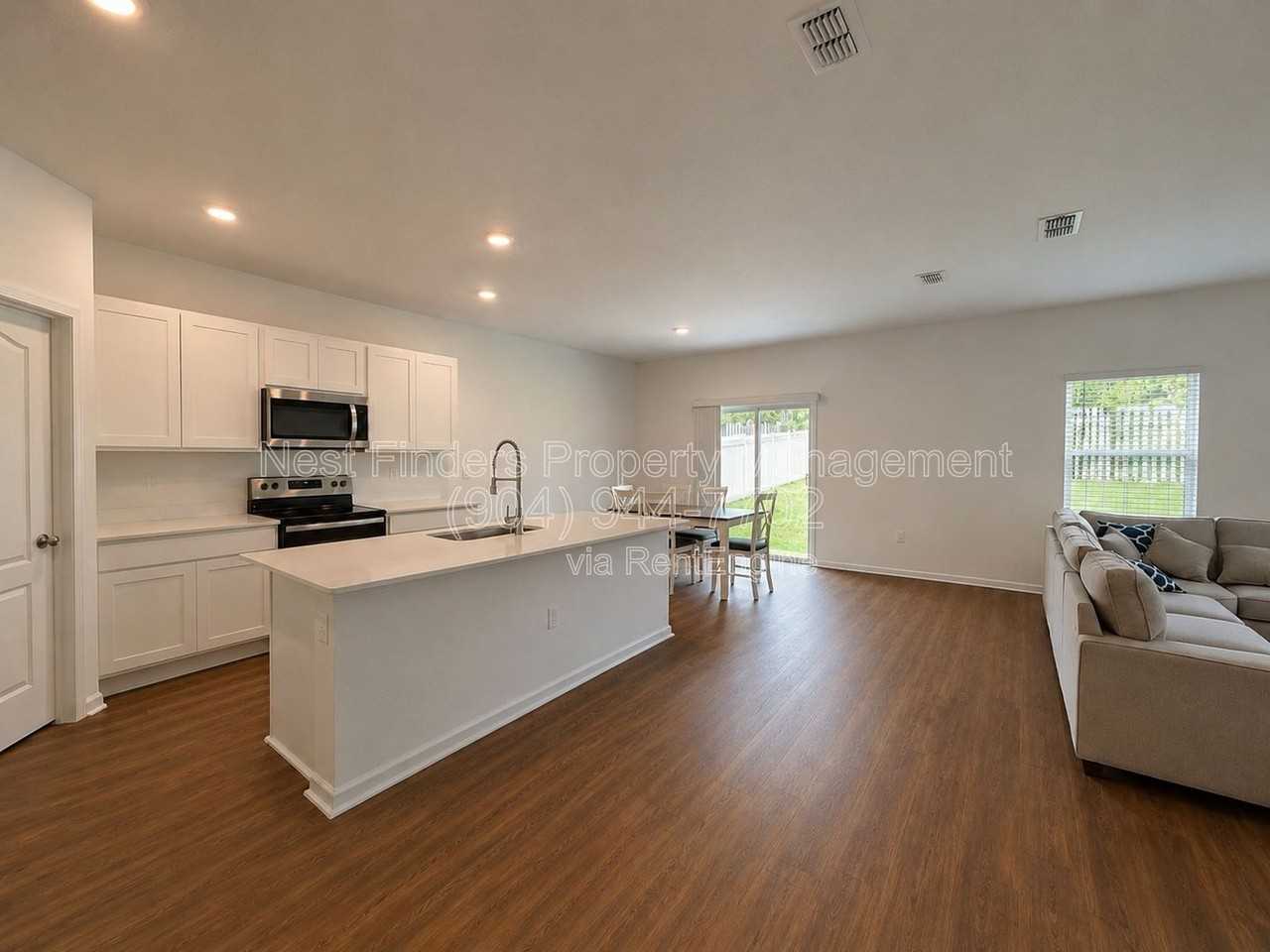 161 Chesterwood Rd - Photo 6 of 31