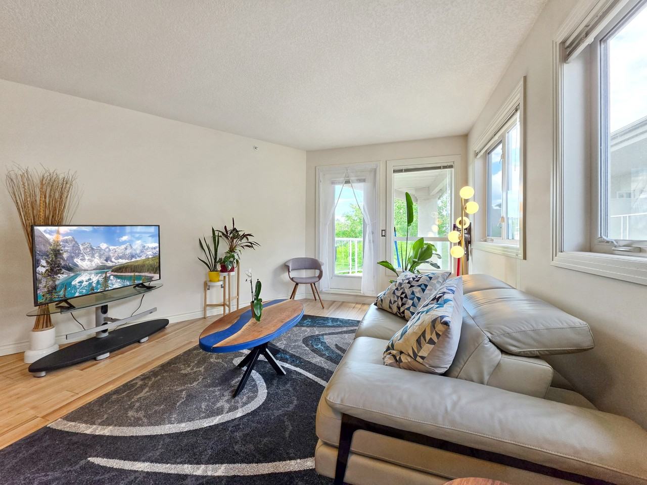 3101 34 Ave Nw - Photo 3 of 19