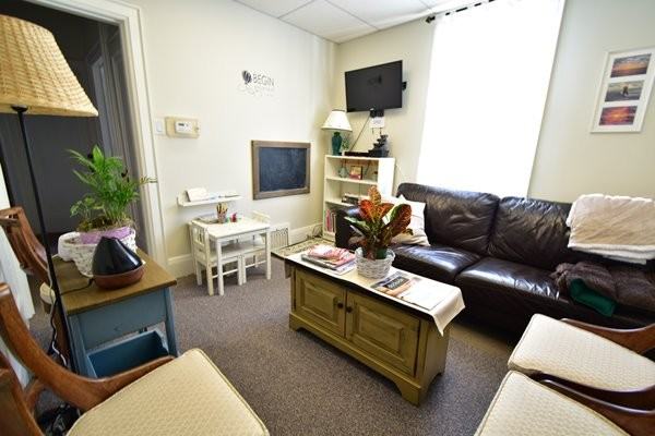 81 Toronto St. - Photo 2 of 5