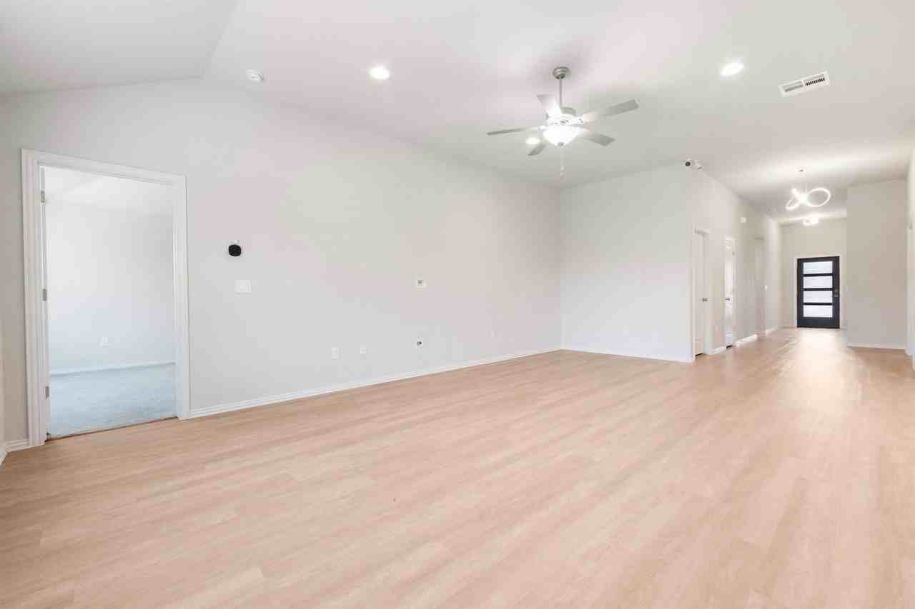 13309 Arbor Hill Cv - Photo 2 of 21