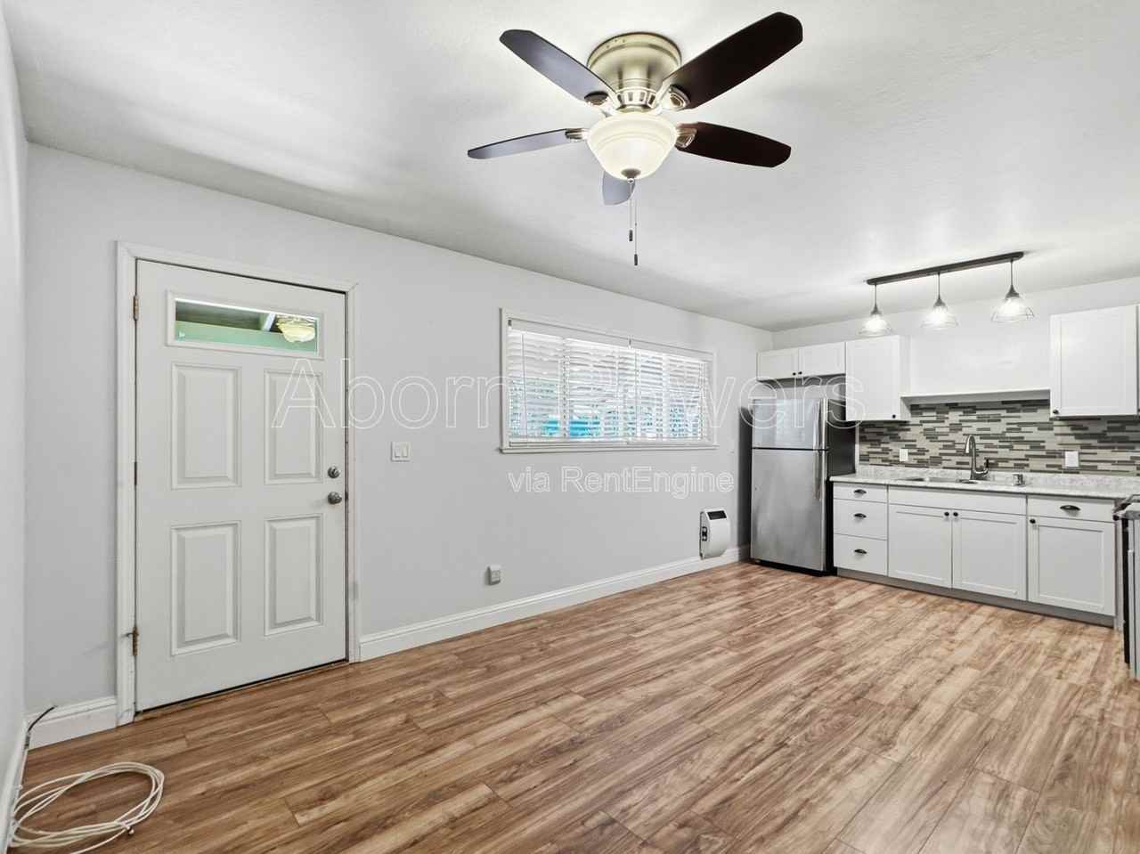 6197 Spruce Ave #4 - Photo 4 of 14