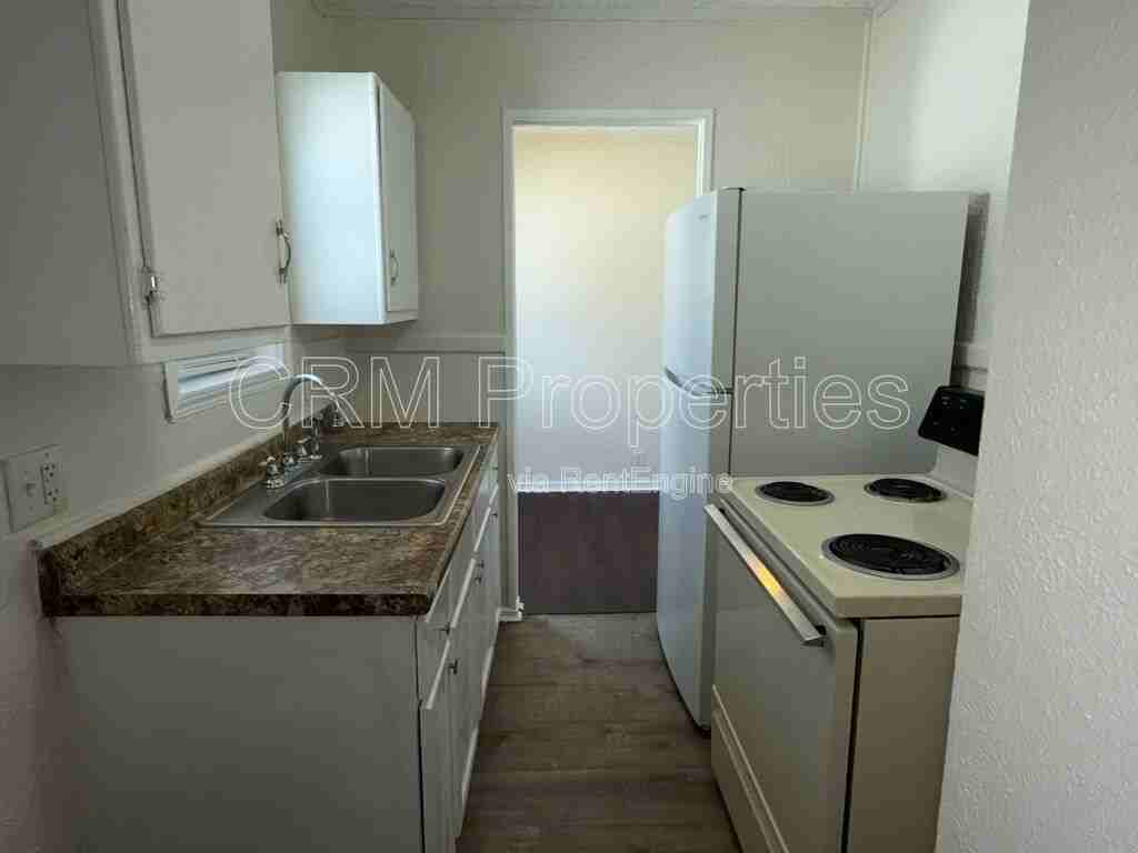 4537 Fletcher Ave - Photo 5 of 15