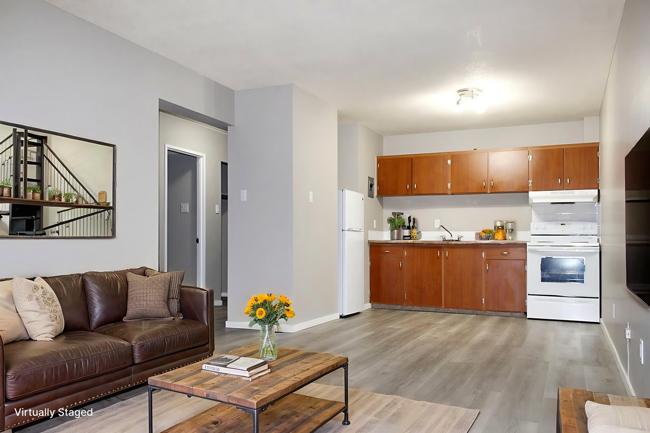 Sophie Place - Photo 6 of 12