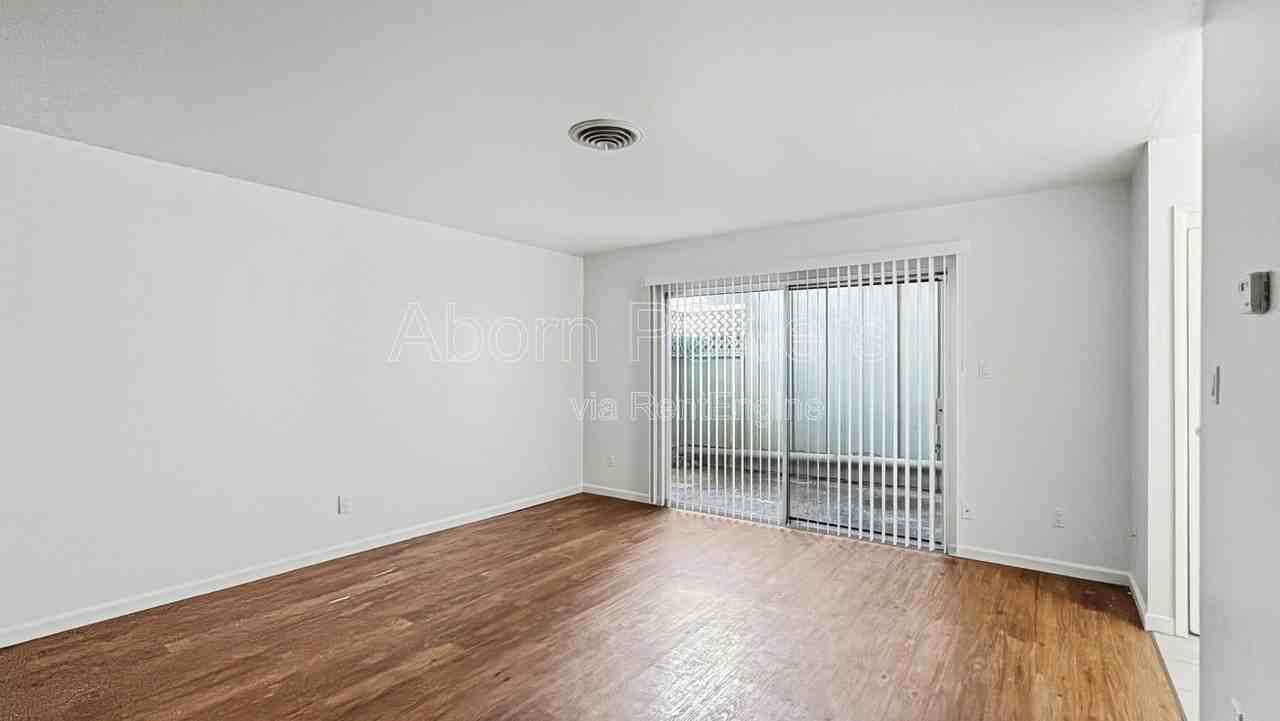 5441 Olympic Way - Photo 4 of 15