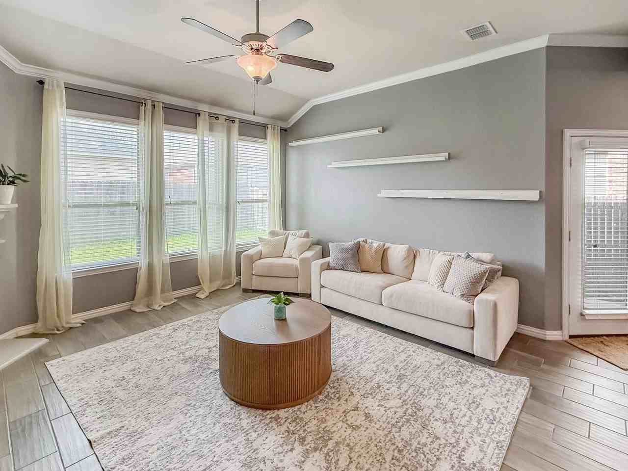 1313 Zanna Grace Way - Photo 5 of 25