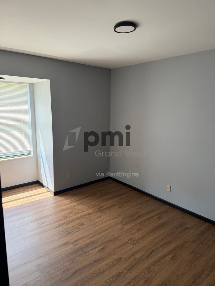 2008 Vawter St #311 - Photo 4 of 9