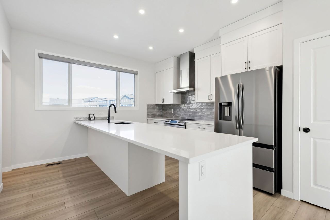 152 Setonstone Manor Se Uppr - Photo 2 of 11