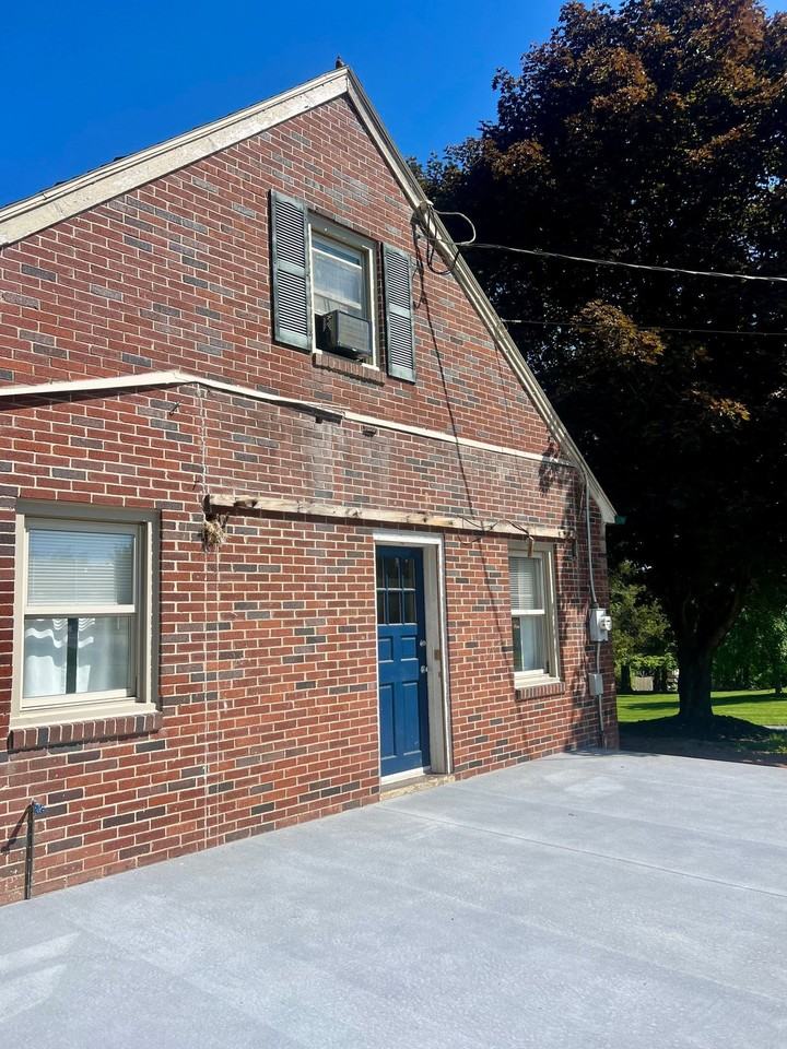 119 E Church St - Photo 6 of 19