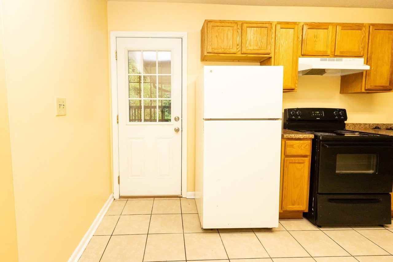 3884 Youngstown Rd #3884 - Photo 6 of 13