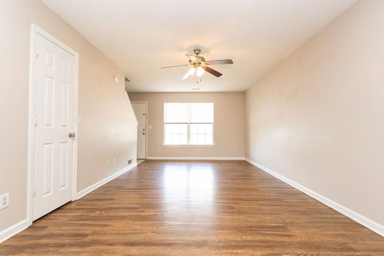 464 Guyler St #466 - Photo 4 of 15