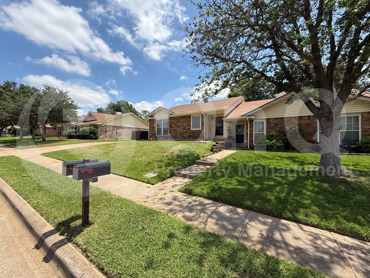 3000 Timothy Ln - Photo 6 of 19
