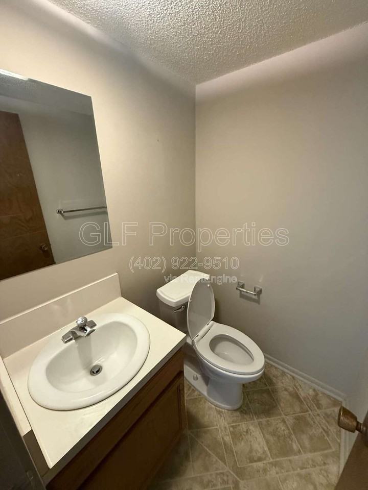 823 N 2nd St #1 - Photo 5 of 22