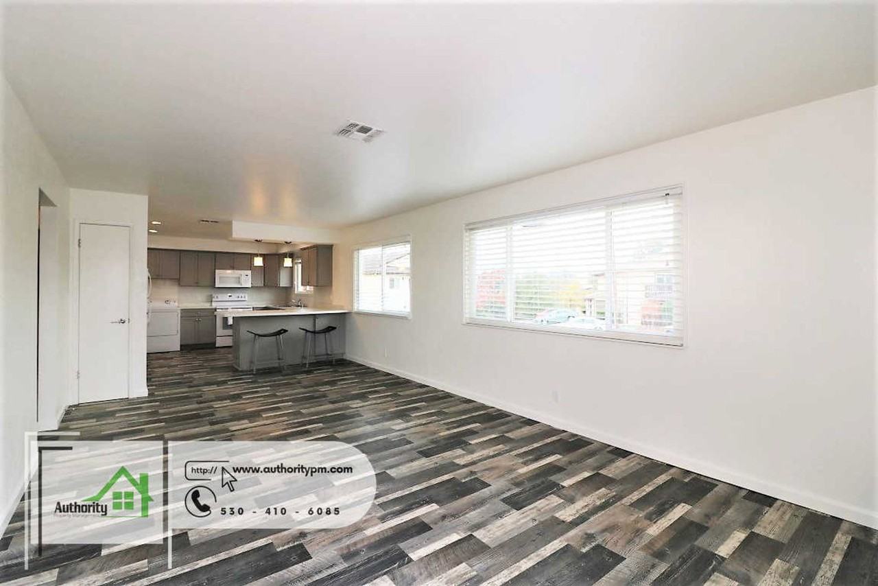 4445 Dogwood Ln #A - Photo 4 of 14