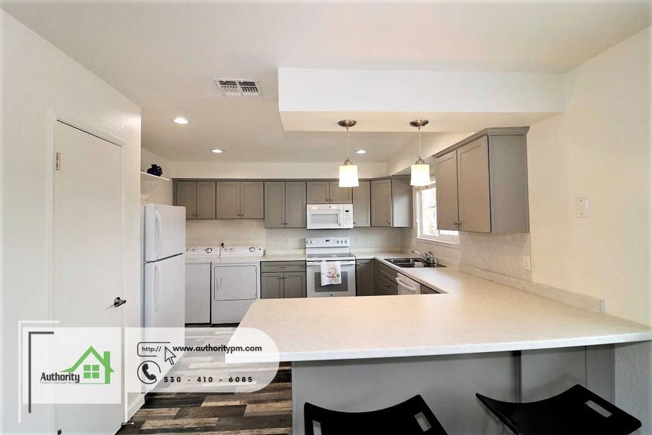 4445 Dogwood Ln #A - Photo 6 of 14