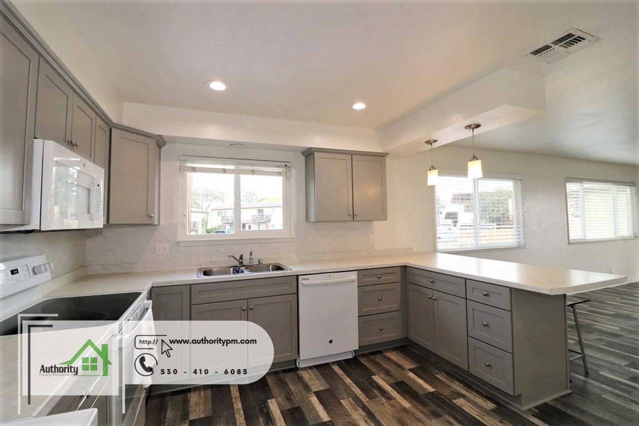 4445 Dogwood Ln #A - Photo 7 of 14