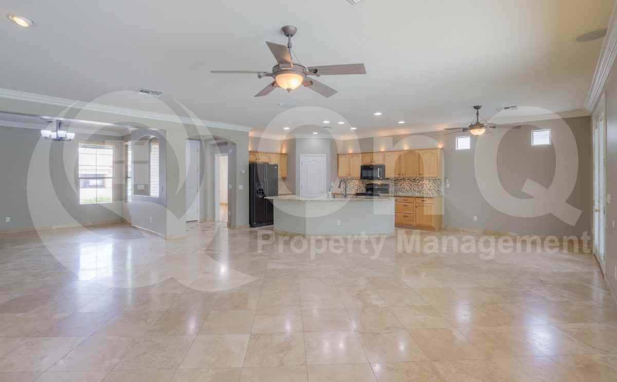3269 E Hopkins Rd - Photo 6 of 50