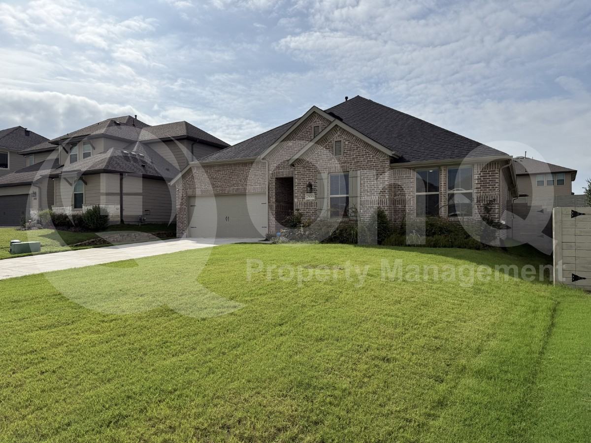 2950 Frederick Dr - Photo 3 of 7