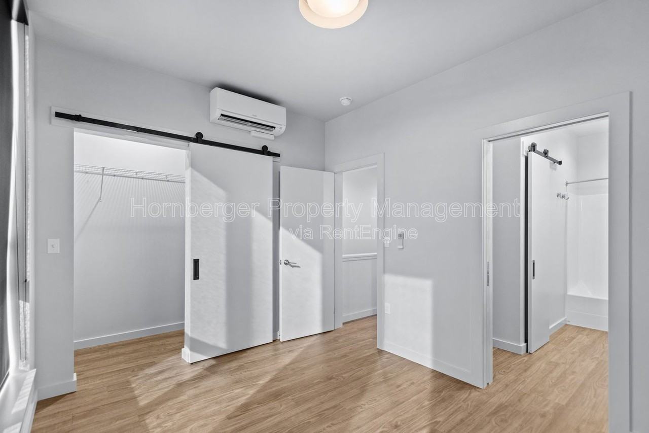 1860 N Hamilton St #1 - Photo 2 of 38