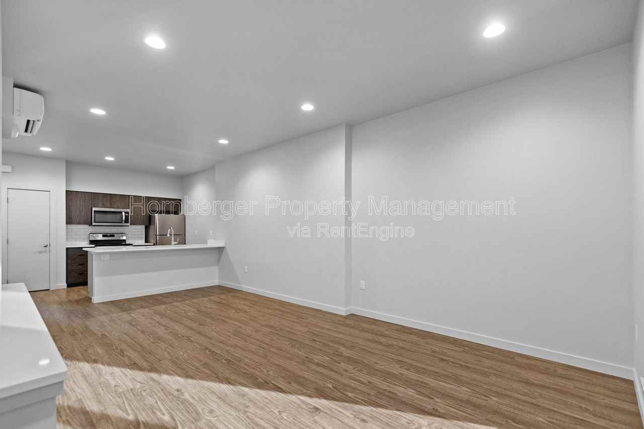 1860 N Hamilton St #1 - Photo 7 of 38