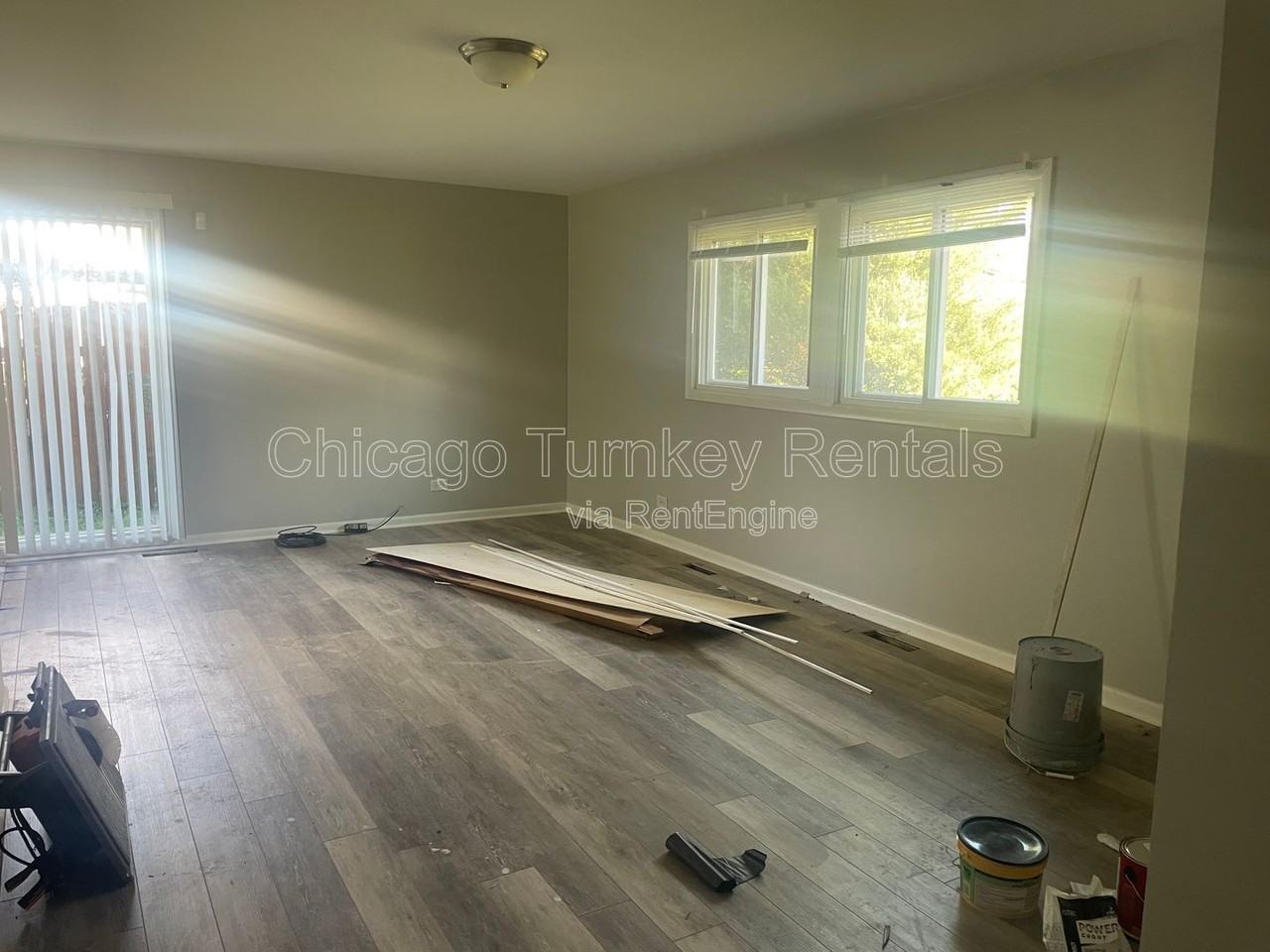 3212 Charlemagne Ave - Photo 3 of 19