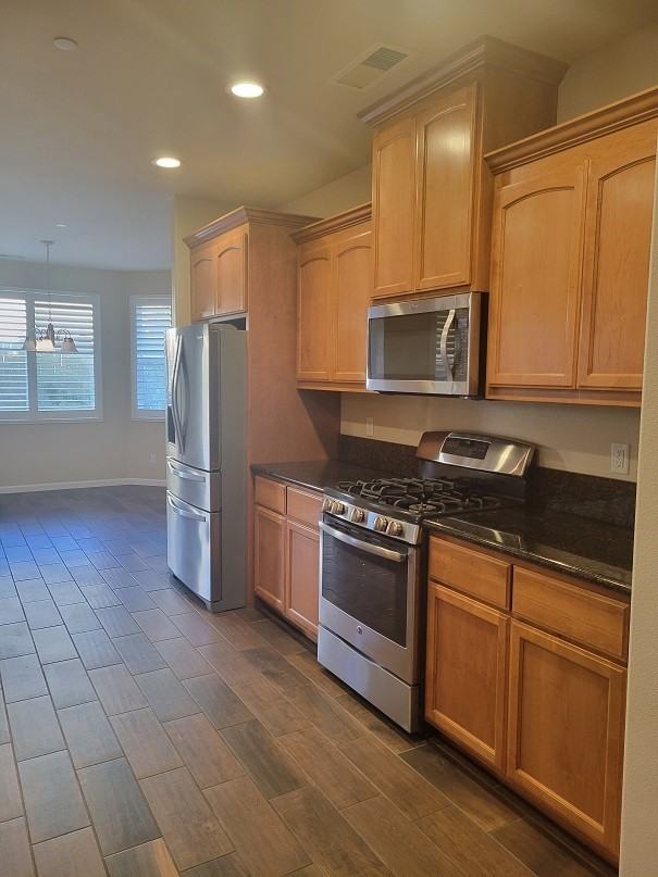 227 Gooselake Cir - Photo 7 of 41