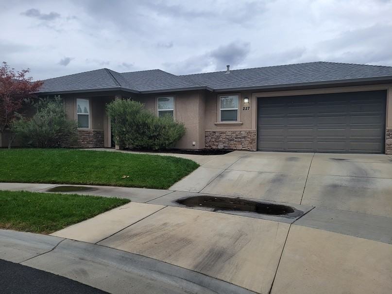 227 Gooselake Cir - Photo 3 of 41