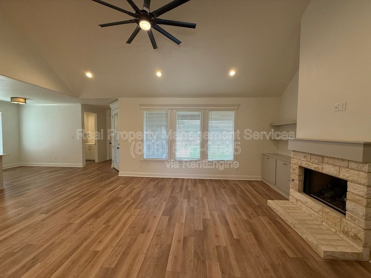 7621 54th St - Photo 2 of 19