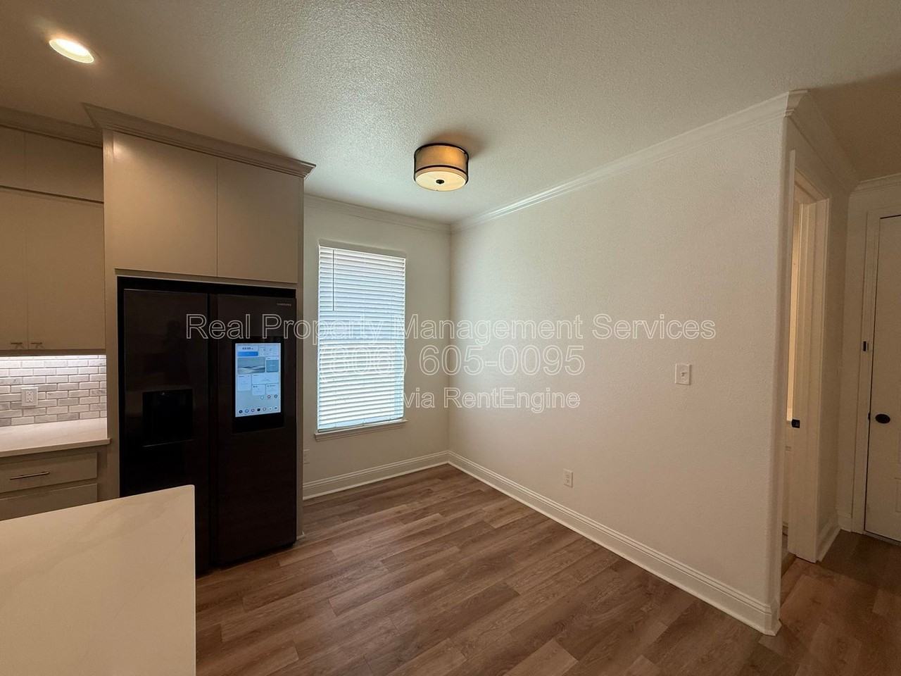7621 54th St - Photo 4 of 19