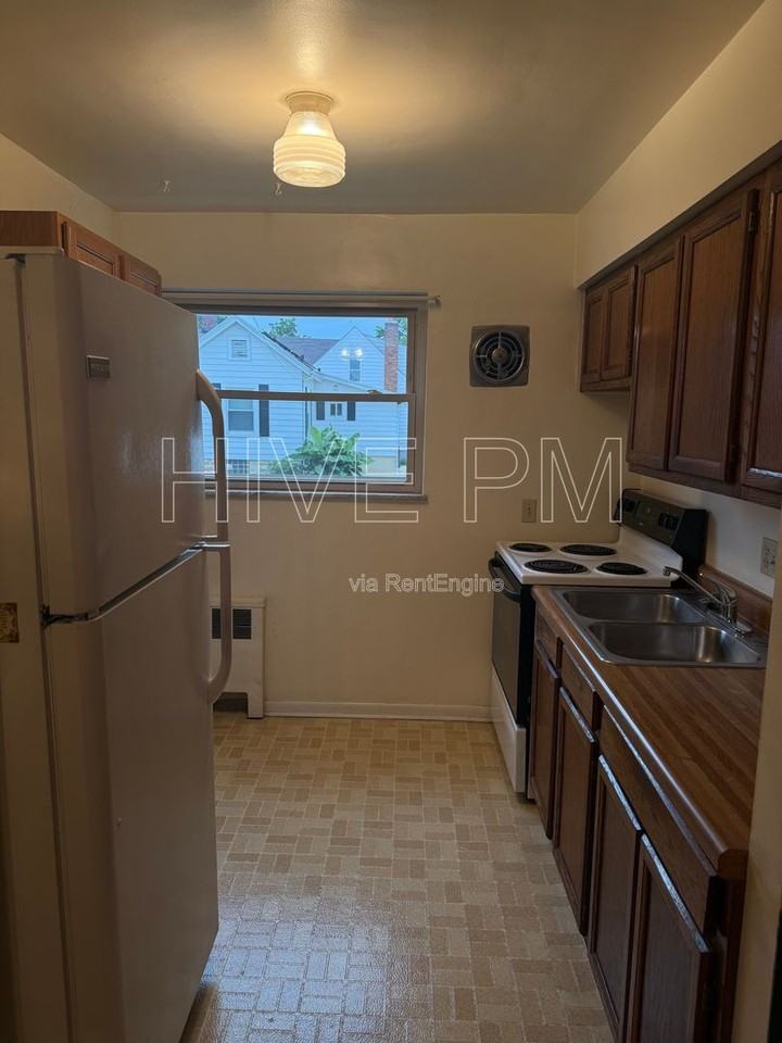 7134 Delaware Ave #2 - Photo 7 of 20