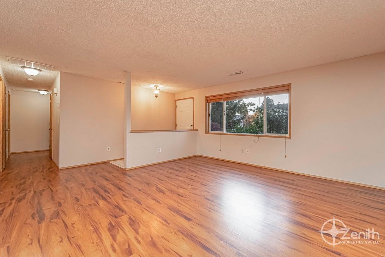 1401 Se Park Crest Ave - Photo 7 of 28