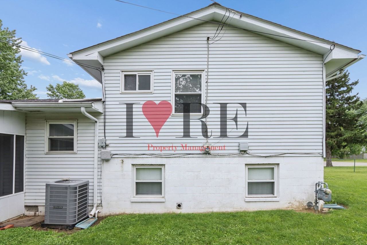3565 Brunswick Dr - Photo 6 of 35