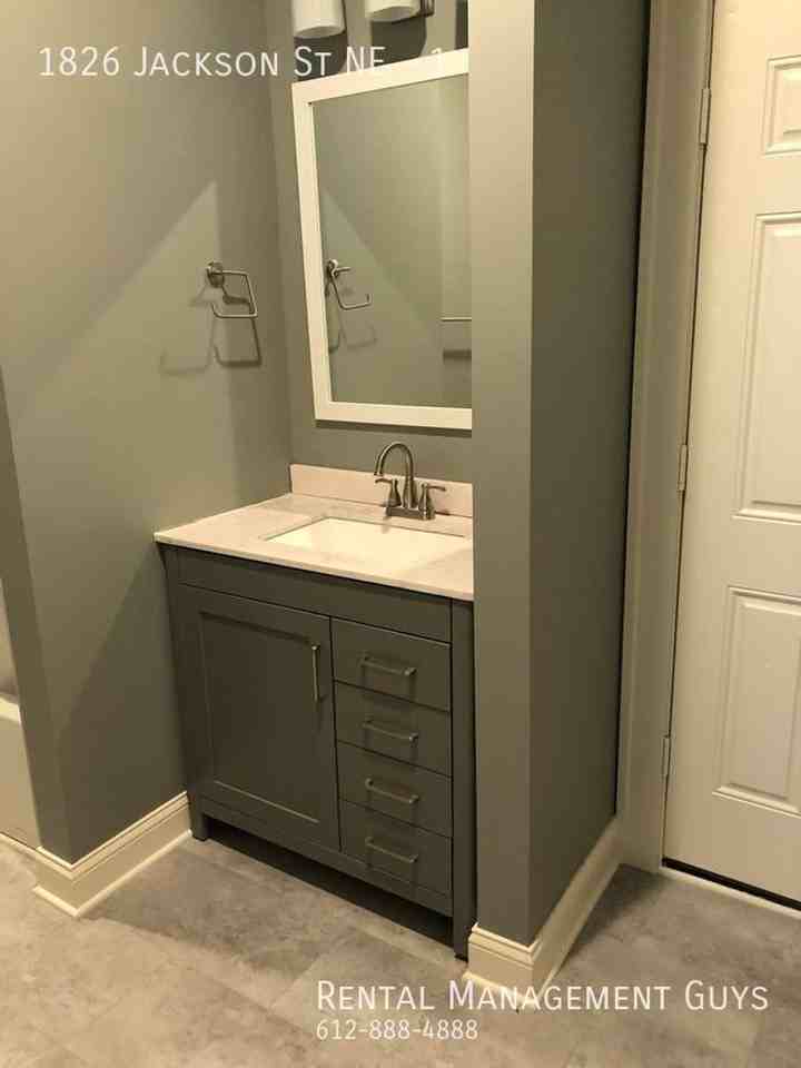 1826 Jackson St Ne #1 - Photo 2 of 11