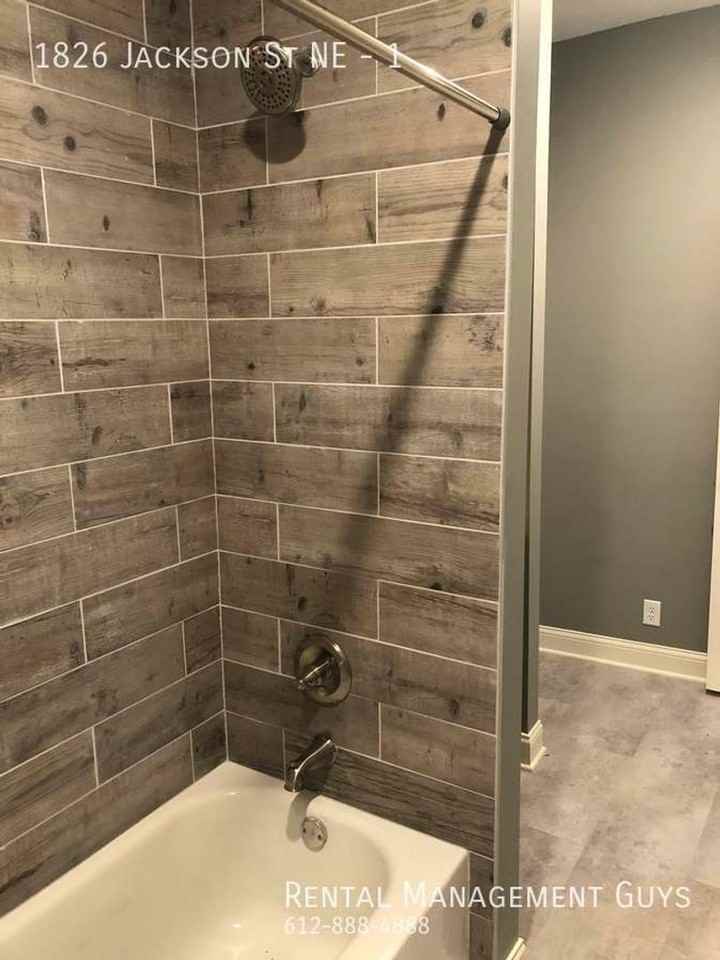 1826 Jackson St Ne #1 - Photo 4 of 11