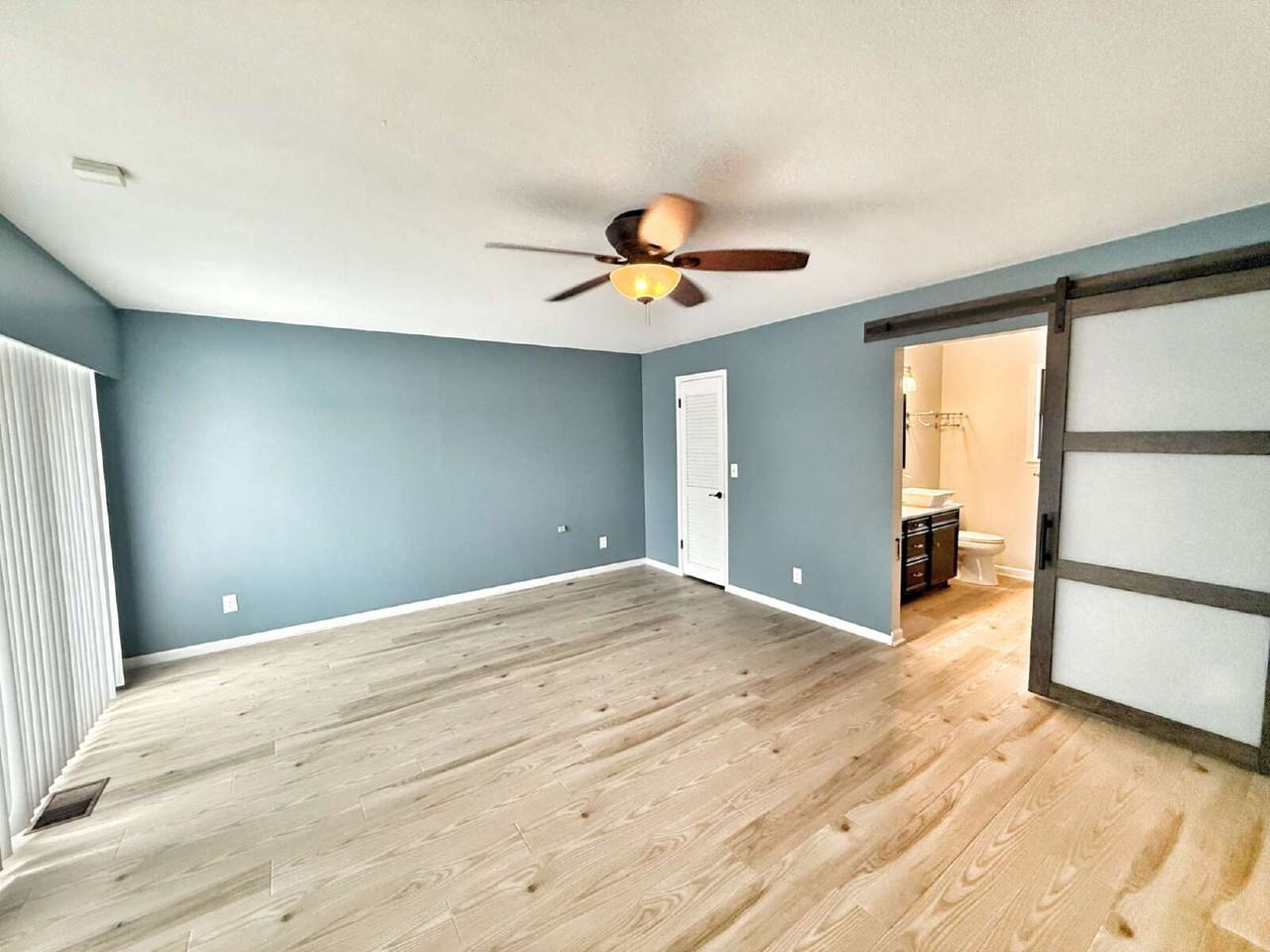 2489 Colleen Dr - Photo 3 of 35