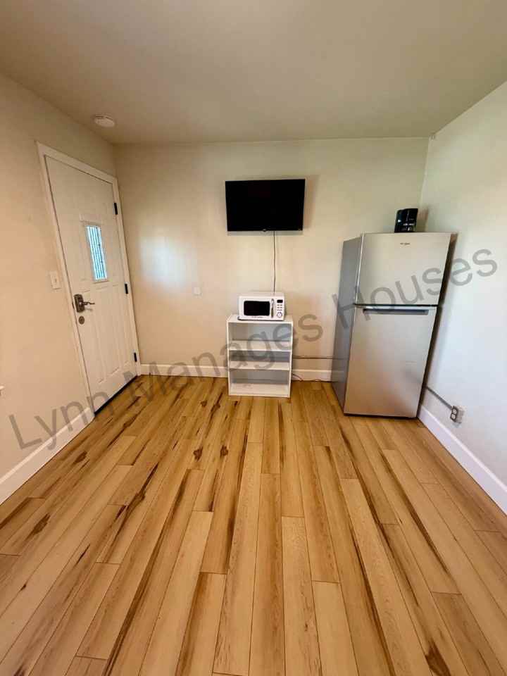 600 Central Ave - Photo 3 of 5