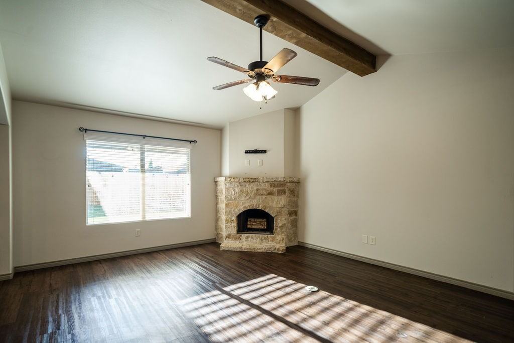 7904 Avenue L - Photo 3 of 17