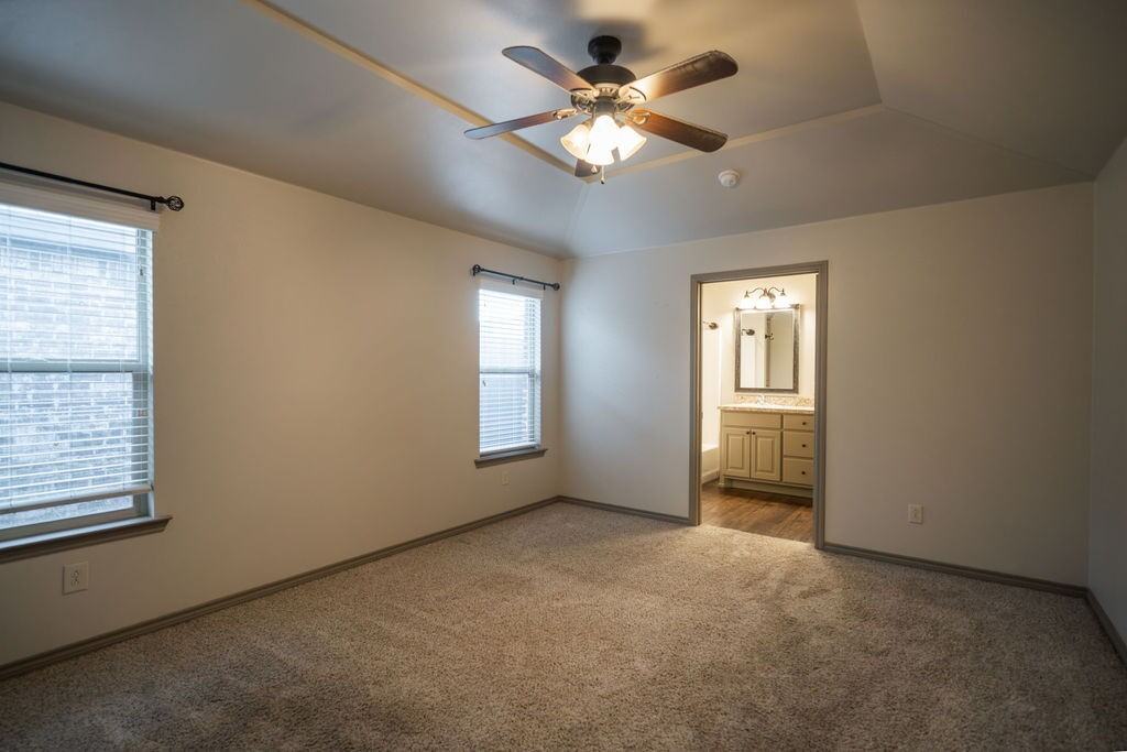 7904 Avenue L - Photo 7 of 17