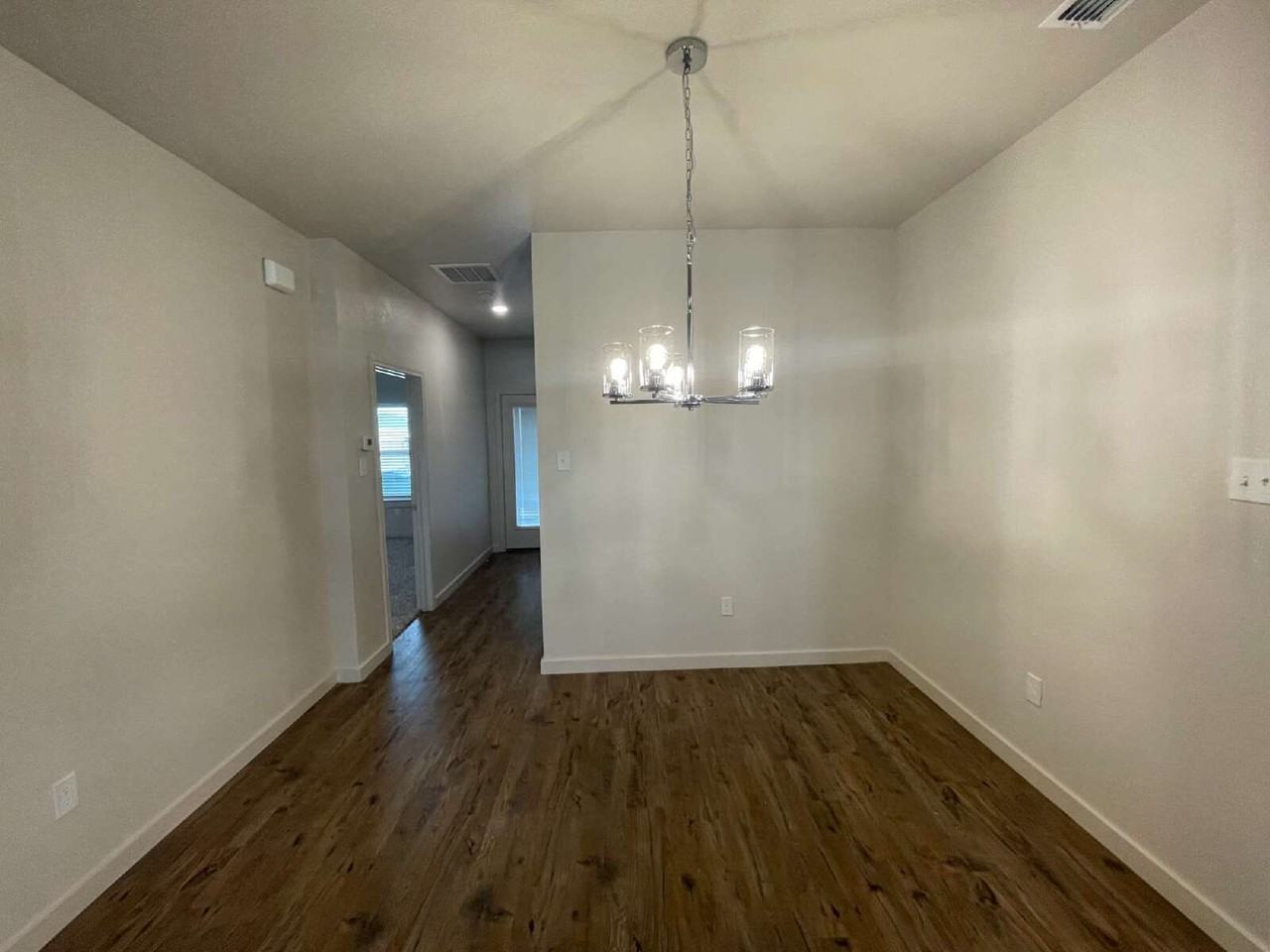 10902 Aberdeen Ave - Photo 4 of 15
